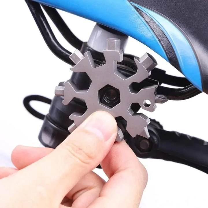 Multitool_klucz_wielofunkcyjny_gwiazdka_18w1_brelok8.jpg
