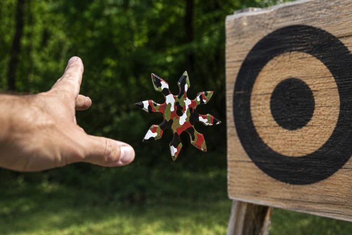 SHURIKEN GWIAZDKA DO RZUCANIA NINJA PRECYZYJNA STALOWA RZUTKA MORO KAMUFLAŻ6.png